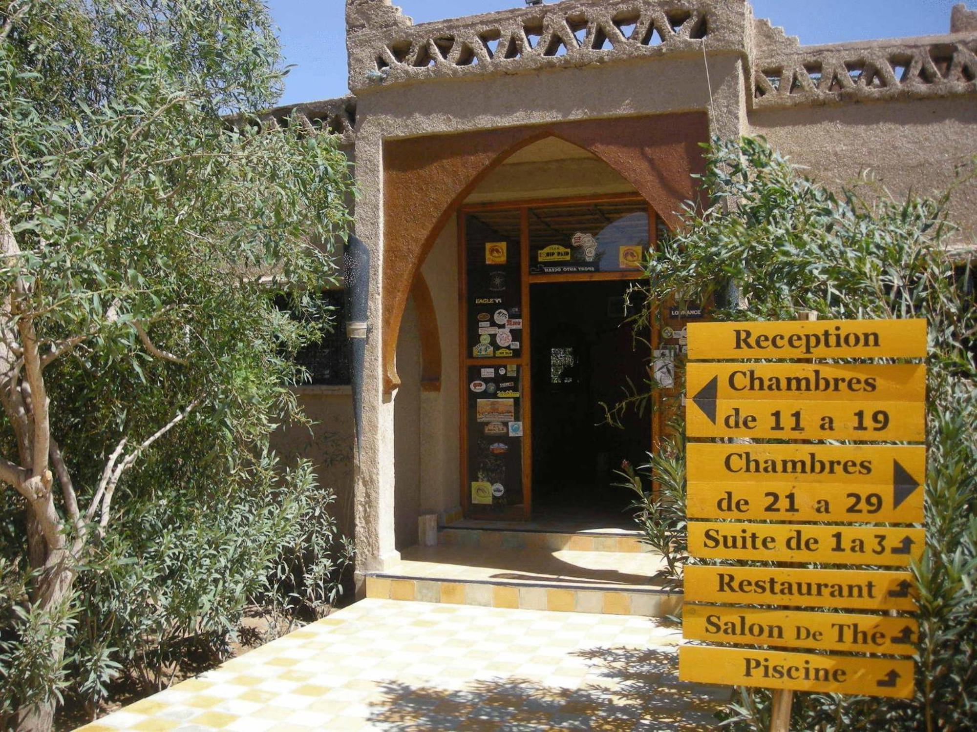 Les Portes Du Desert Merzouga Esterno foto