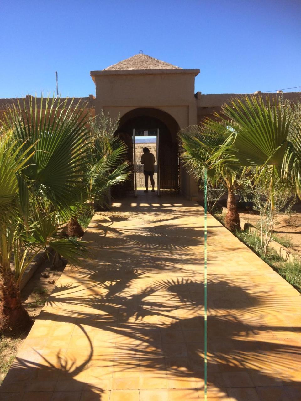 Les Portes Du Desert Merzouga Esterno foto