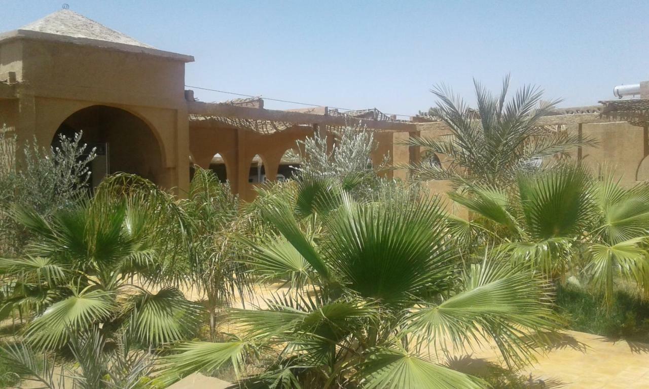 Les Portes Du Desert Merzouga Esterno foto